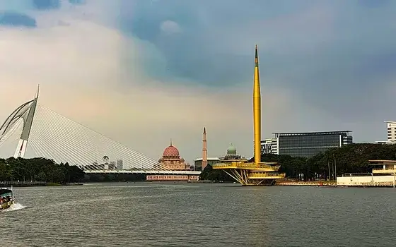 Cruise Tasik Putrajaya, Putrajaya (KL area)